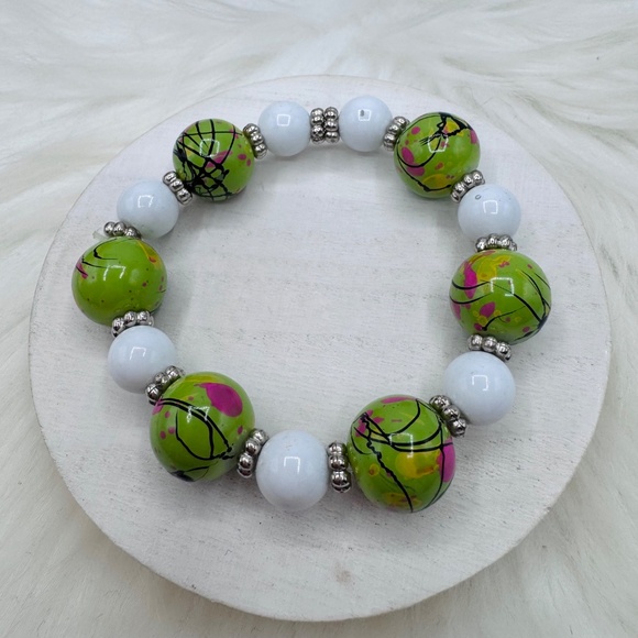 Lime Splash Statement Beaded Bracelet – White Accent Chunky Stretch Jewelry - Picture 2 of 4